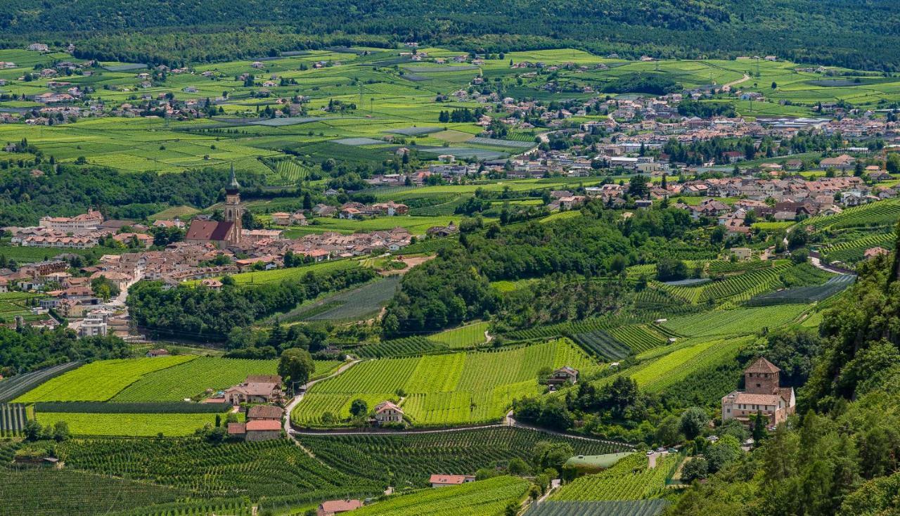 Softalpin Garden Suites Appiano Sulla Strada Del Vino Ngoại thất bức ảnh